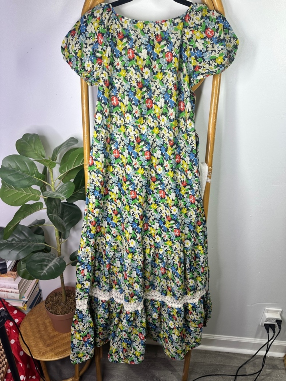Vintage Floral Green and Black Colorful Maxi Dress sz S - Picture 2 of 11